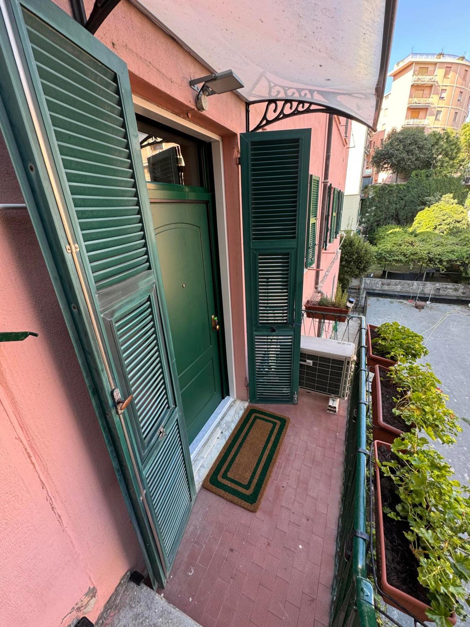 Casa Nina Carignano Lägenhet Genua Exteriör bild